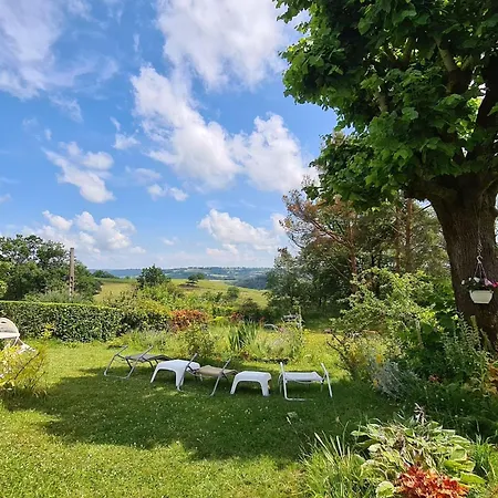 In Auvergne Near Puy Mary Semesterbostad Saint-Cirgues-de-Malbert