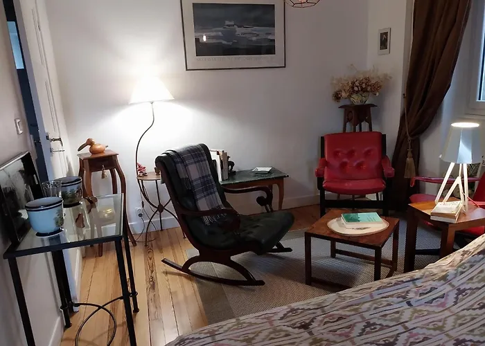 In Auvergne Near Puy Mary Holiday home Saint-Cirgues-de-Malbert